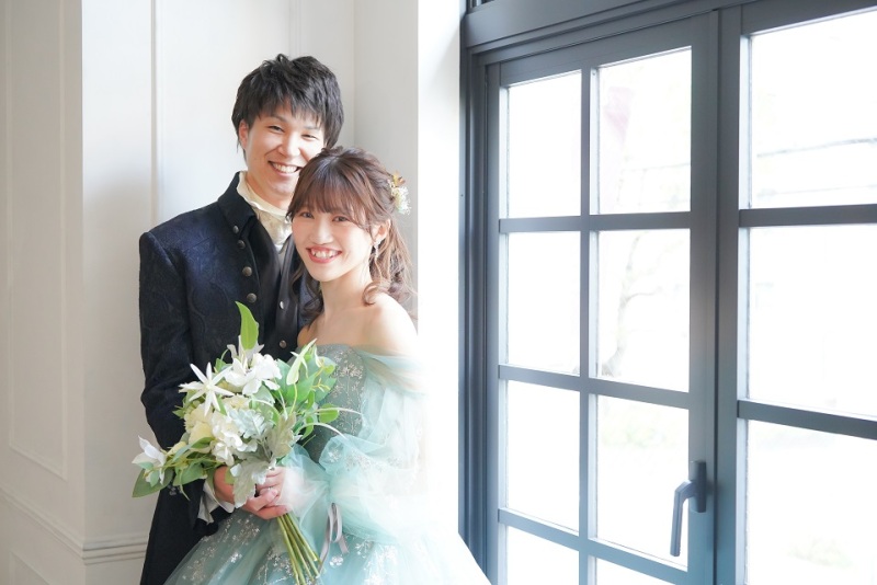 Momona横浜関内店_カラードレスが豊富