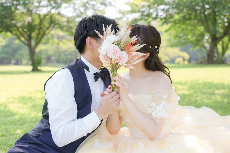 開放的な外でのロケーション撮影もおすすめです。様々なアイテム(お持ち込みOK)で楽しく撮影してみませんか?