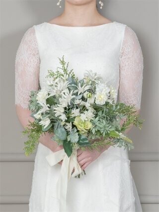 クラッチブーケ　（白&times;グリーン）