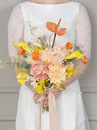 クラッチブーケ　イエローオレンジ