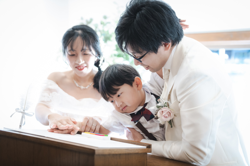 お子様の手形を押して♡
