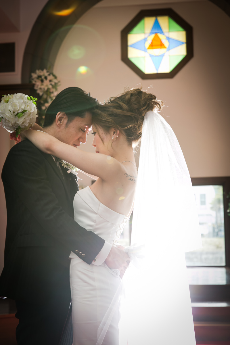 光さす空間はお二人を一層引き立てます