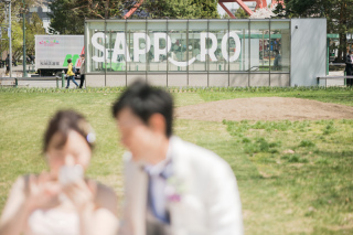 小さな結婚式 札幌店_ロケーション撮影　(大通公園)