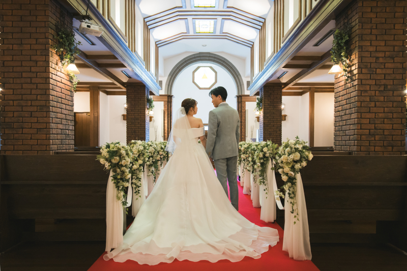 選べるチャペル！洋装１着_チャペルフォトプラン｜全データ付☆衣装追加料金なしで安心！基本料金のみでOK◎