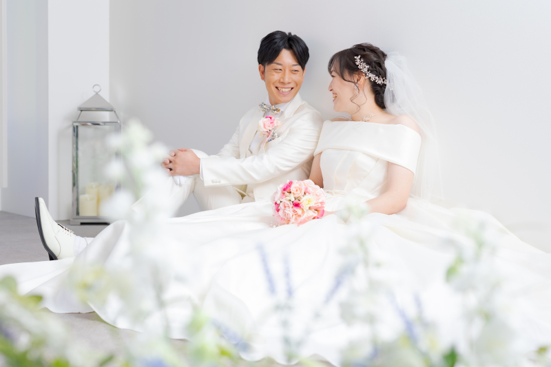 【期間限定】基本料50%オフ◆洋装1着_チャペルフォト+会食プラン|全データ&6名分のお食事代付き☆
