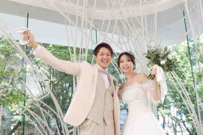 ウェディングドレスはチャペルで