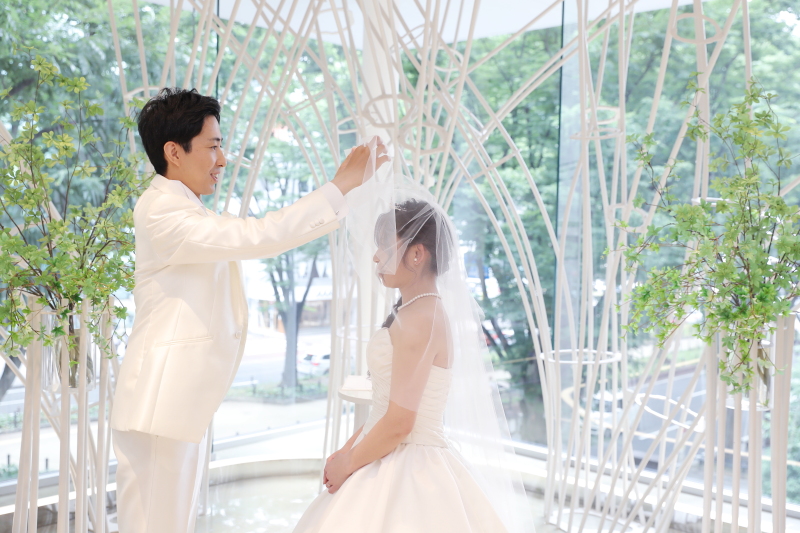 ベールアップ＆ウェディングキス