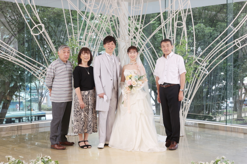 まずはチャペルで!