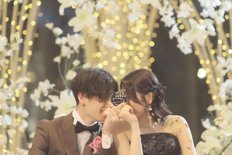 ブラックドレスでスタジオフォト