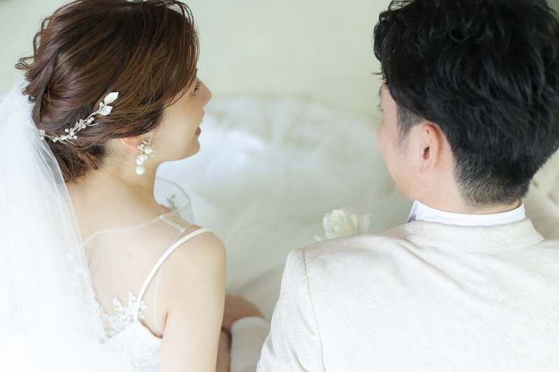 ヘアスタイルやアクセサリーも思い出