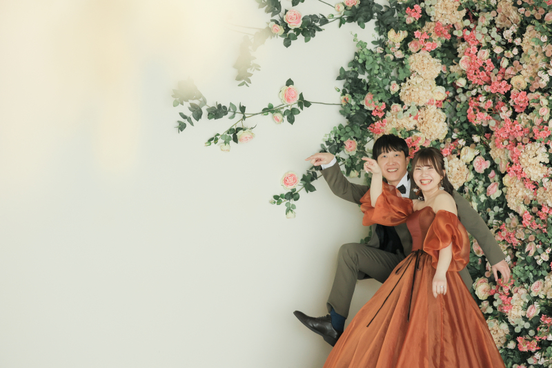フラワーウォールで華やかに☆