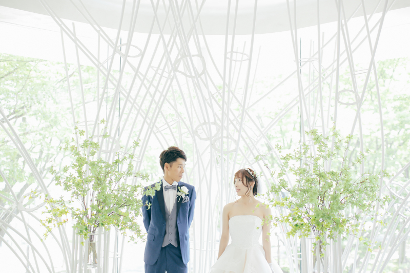 小さな結婚式仙台店のチャペルの自然光をいかした写真