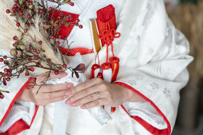 【 和洋装＊ソロフォト 】もっと楽しく、わがままに、お姫様気分のフォトウェディングプラン！衣装・ヘアメイク・50カットデータ付き