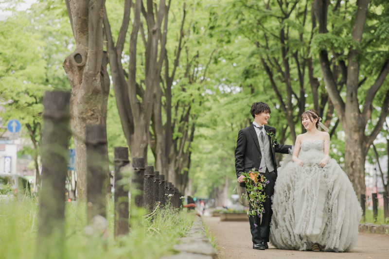 緑のケヤキ並木の時期におすすめ！チャペル＆定禅寺通りロケーション撮影プラン