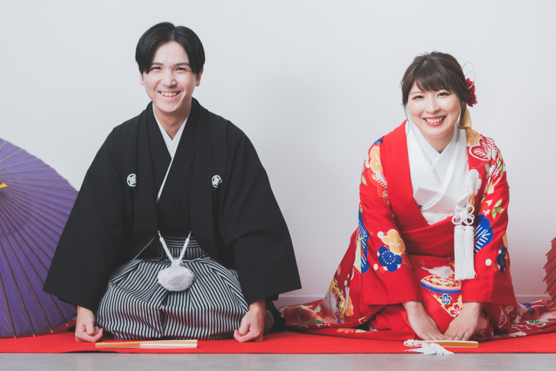 笑顔溢れる和装で前撮りスタジオ撮影