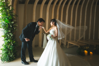 小さな結婚式　名古屋店_フォトムービー　洋装2着