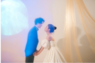 フェミニン、モード、ポップ、キュートなど、シンプルなスタジオだからこそ、それぞれのテーマに合わせて世界観は表現自在です。