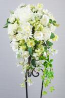 造花ブーケ（ｷｬｽｹｰﾄﾞﾌﾞｰｹ 白×ｸﾞﾘｰﾝ ）