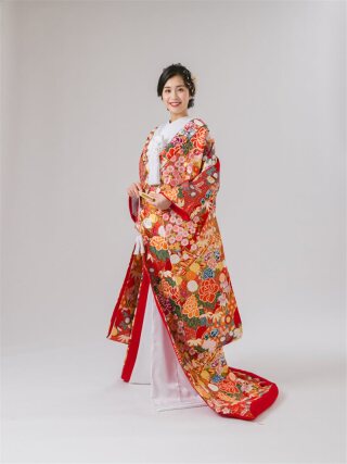 色打掛　百花道長取地紋尽し(赤) 