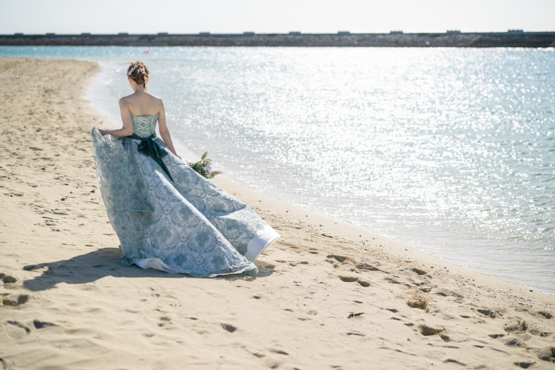 きらきら光る海と新婦様♡