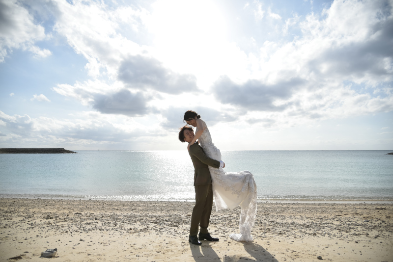 キラキラ光る海とともに