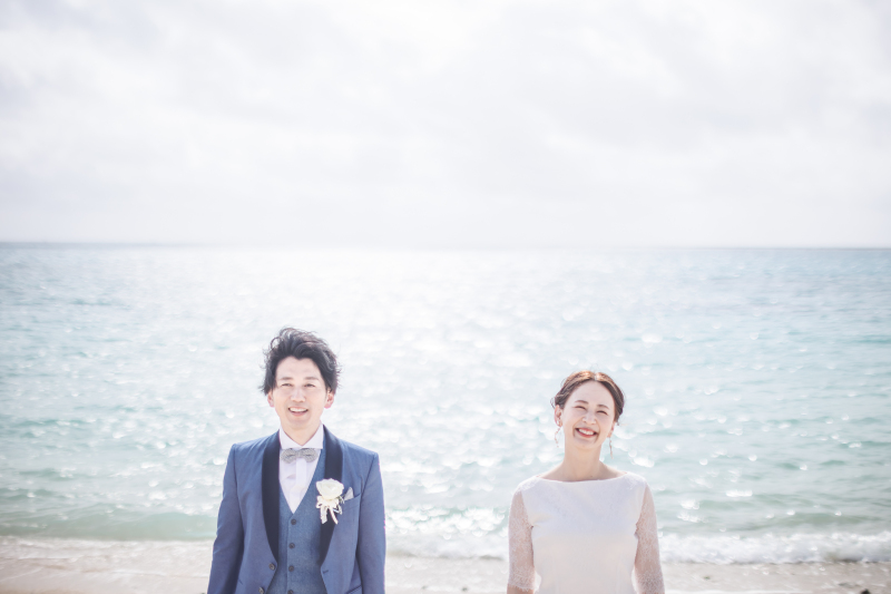 キラキラ輝く海と