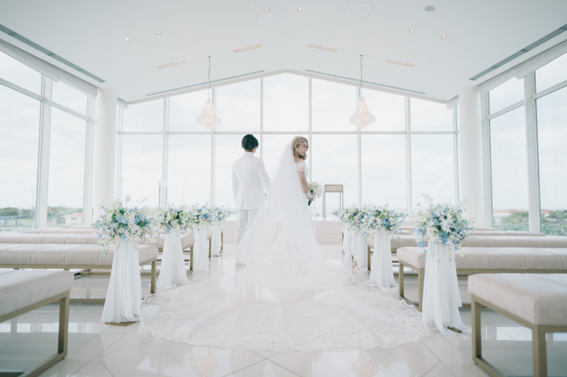 後ろ姿を彩るロングベール♪