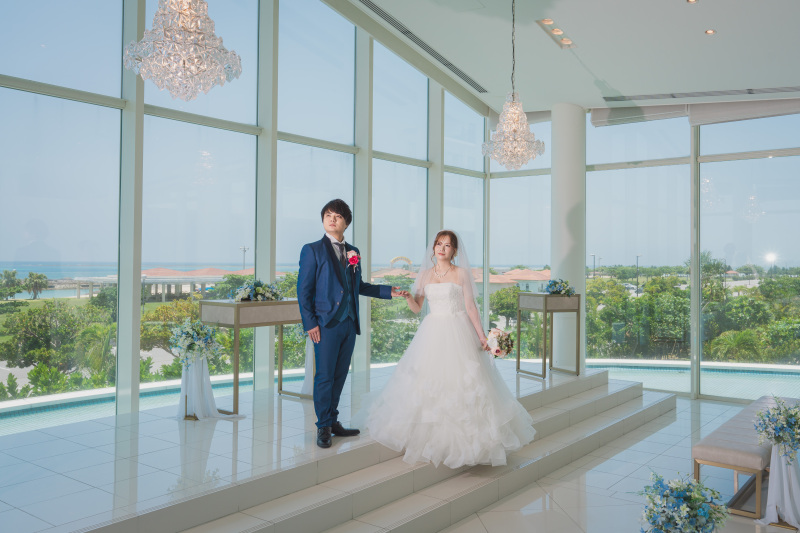 沖縄の風景を背景に♪