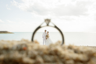 雲なんて吹っ飛ばせ～★キラキラ輝く海とおふたり♡