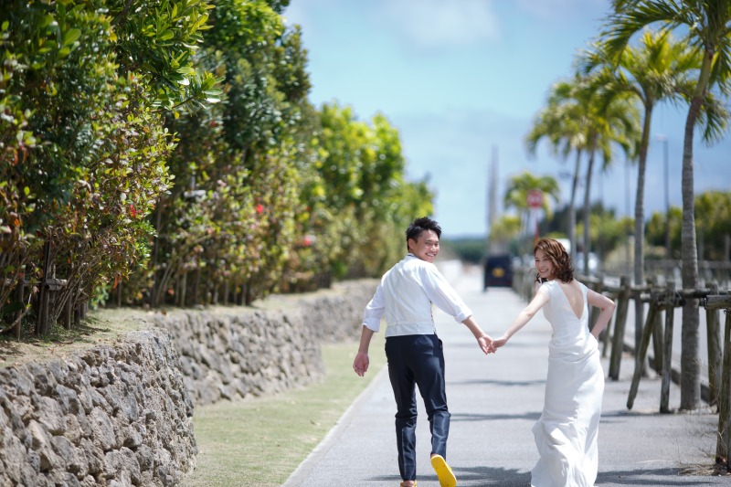 小さな結婚式 沖縄サザンビーチ店_ガーデンで撮影できる