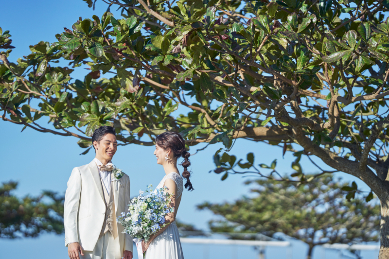 【来年2月までの撮影限定】洋装１着チャペル＆ビーチ撮影｜150カットデータ＋アルバム付き☆定価111,000円→81,000円