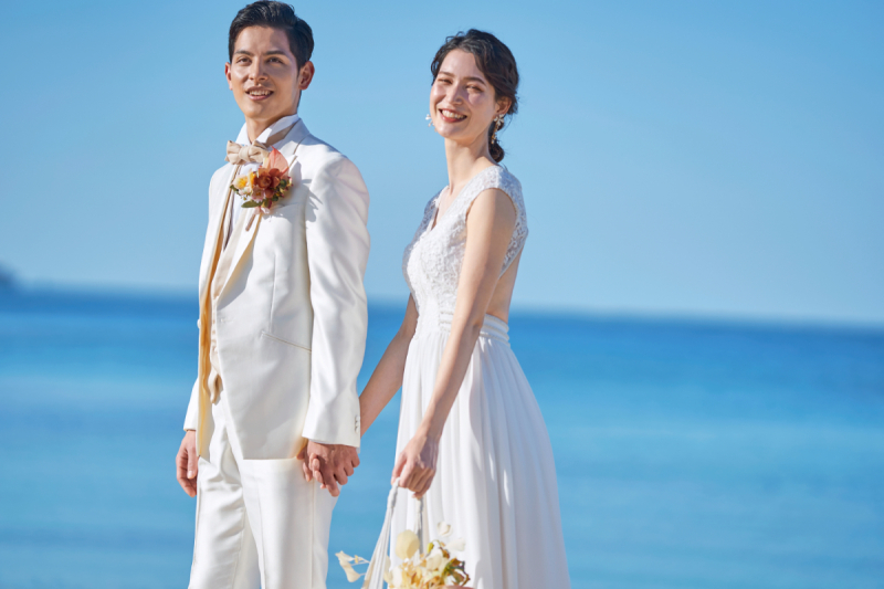 【来年2月までの撮影限定】洋装１着チャペル＆ビーチ撮影｜150カットデータ付き☆定価89,000円→59,000円