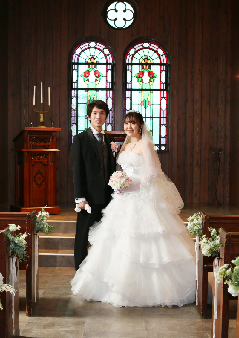 ステンドをバックに