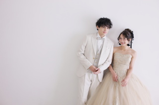 創寫舘 半田スタジオ_スタジオ（カラードレス）