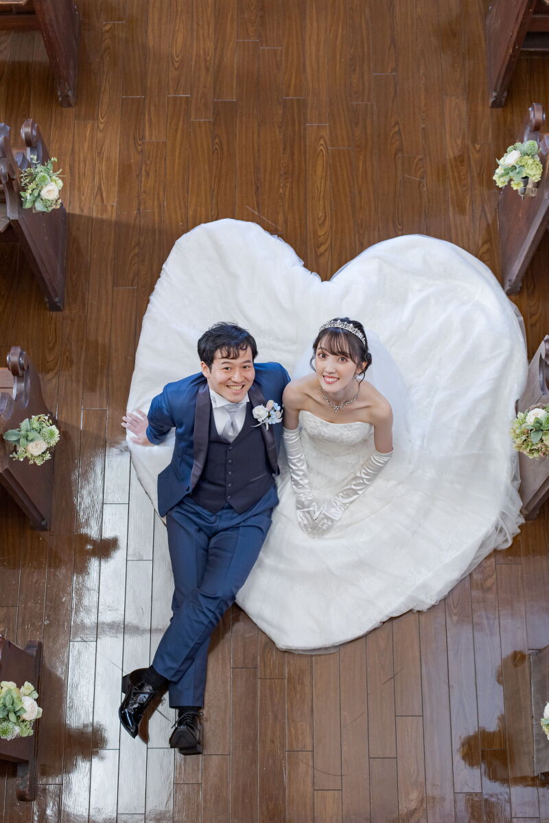 【洋装2着/ロケ＋データ200cut】大聖堂&times;チャペル！式場を貸切にしてフォトウェディング/全データ美肌レタッチ付き