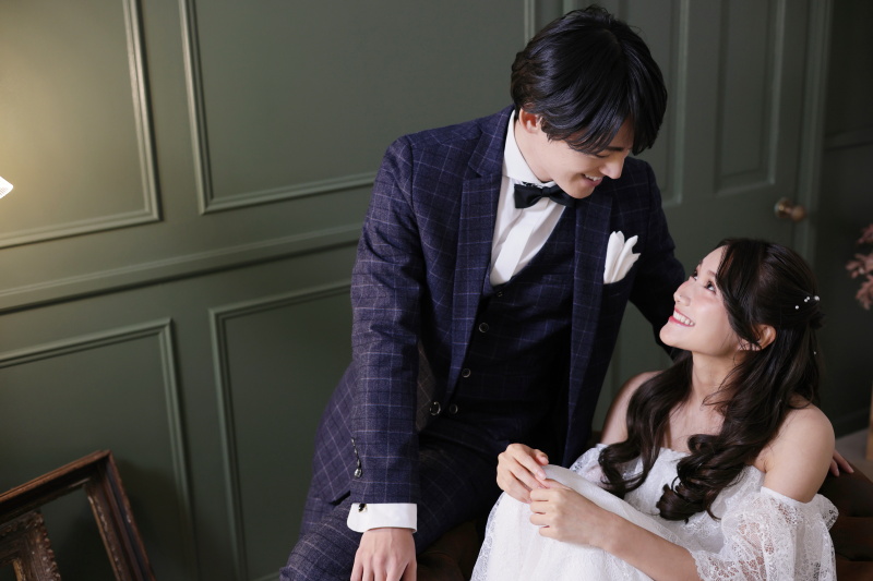 【 洋装1着 】15カットアルバムプラン