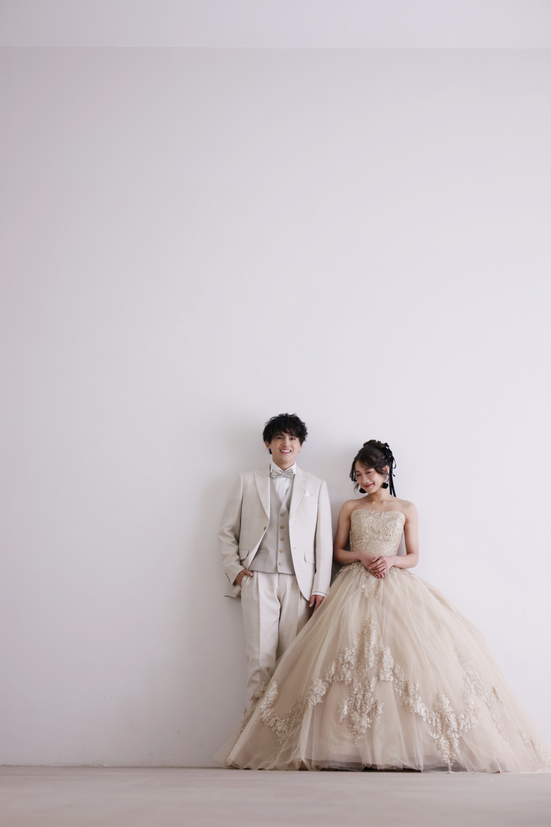 【モニター特別価格】洋装1着・写真2枚台紙付き ￥64,600&rarr;￥29,700