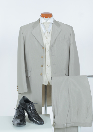 グレーベージュz