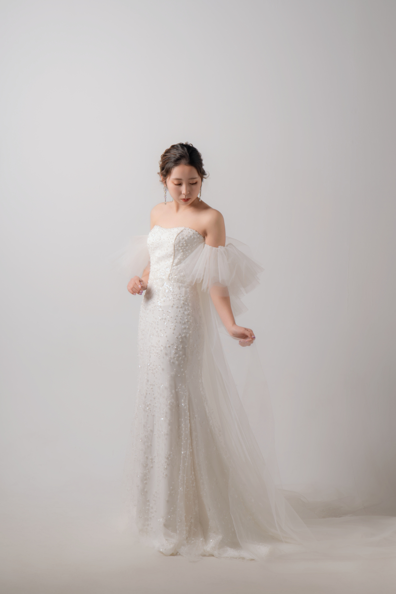 KNE0033
