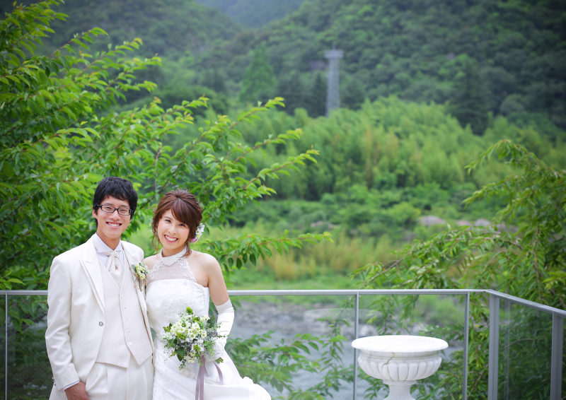 テラスからは山や木曽川が望めます