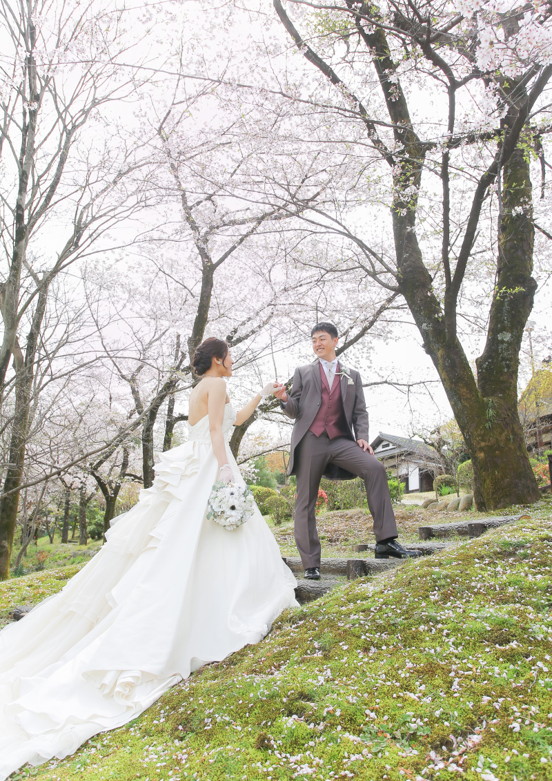 お外でエスコート風のお写真を