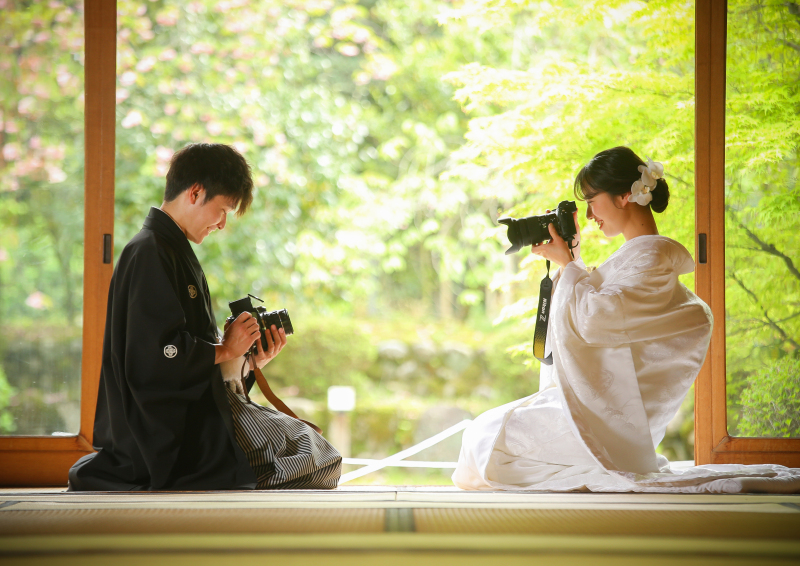 和装・洋装1着ずつ 思い入れのカメラと♪