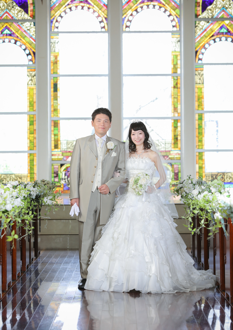 チャペルでかっちり立ち姿