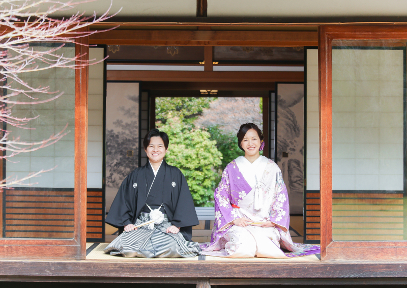 縁側で正座のお写真を♪