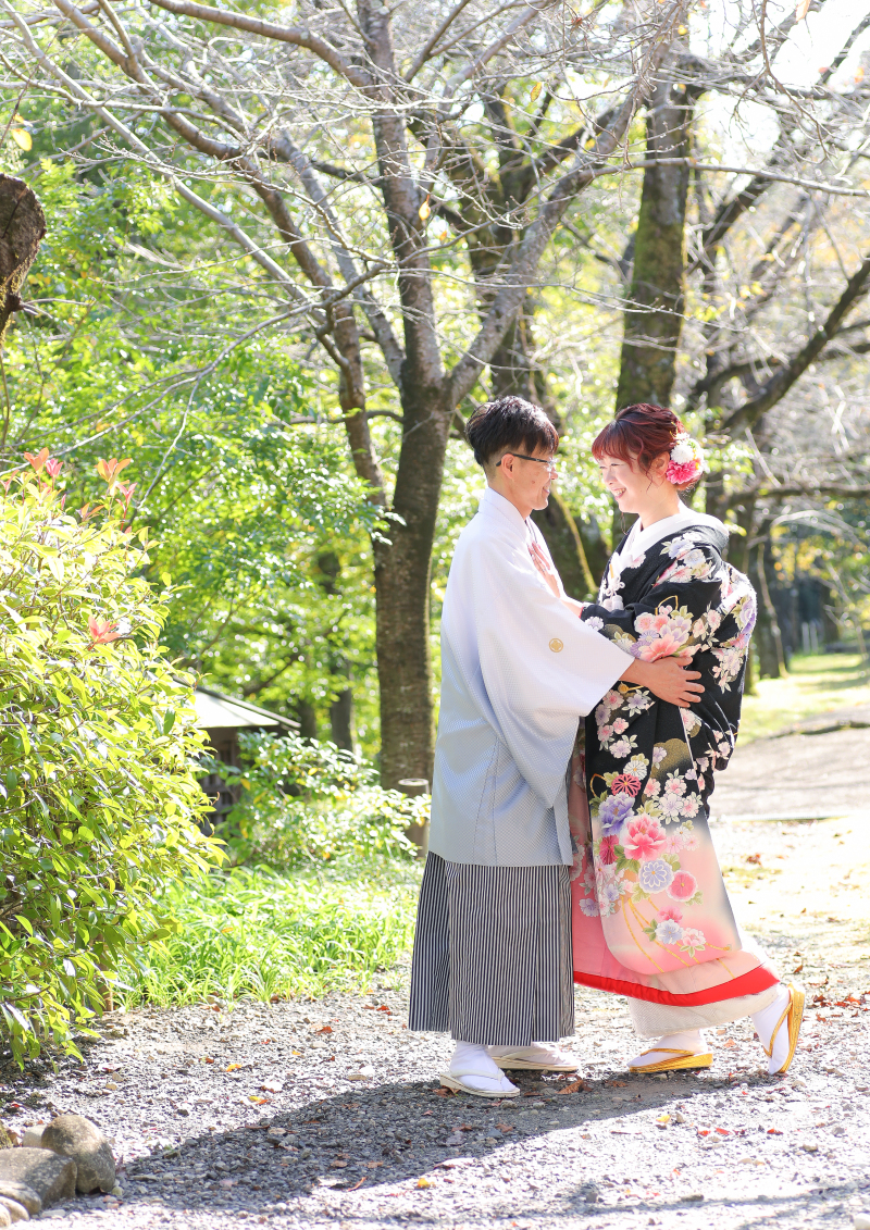 並木道でかわいらしく♪