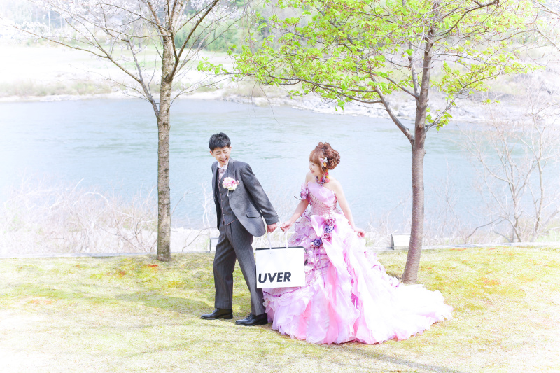 大好きなアーティストさんのグッズを絡めたシーン