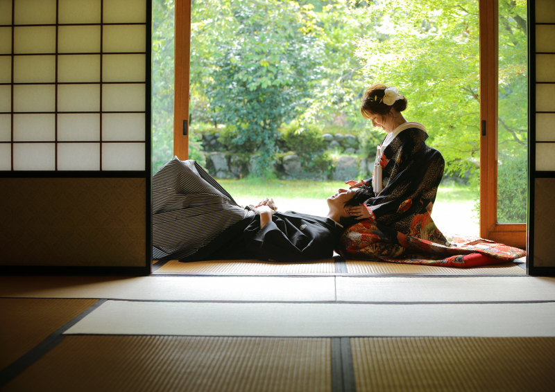 おふたりだけの雰囲気を…