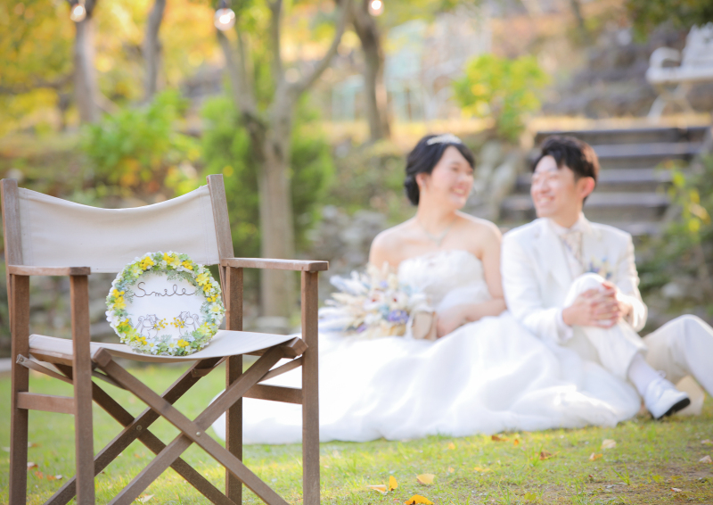 Smileのリースの向こうで