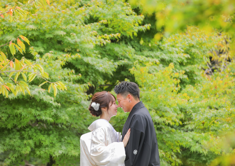 川上別荘のお庭で