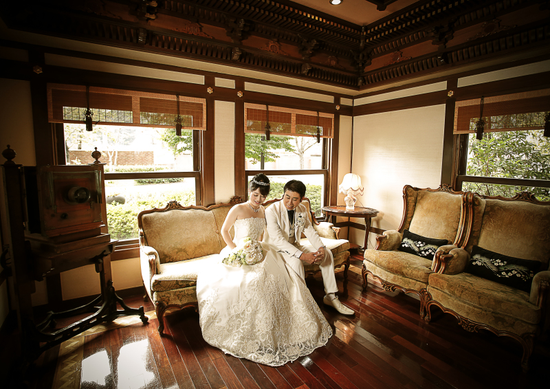 洋装1着プラン　日本家屋（重要文化財）も使用した和洋折衷の撮影です！